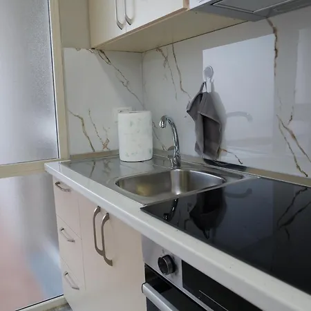 Gogo Apartment *